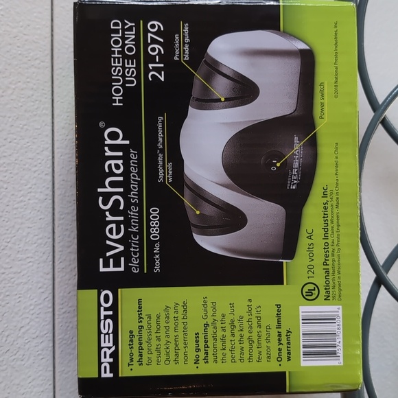 Presto EverSharp Electric Knife Sharpener - Black and White - Picture 2 of 4